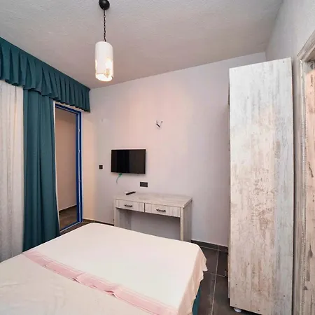 Only Blue Mansion 1 * غوجيك