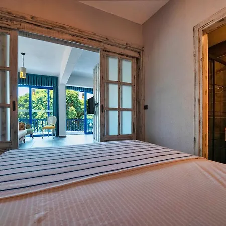 Only Blue Mansion 1 فندق مبيت وإفطار غوجيك