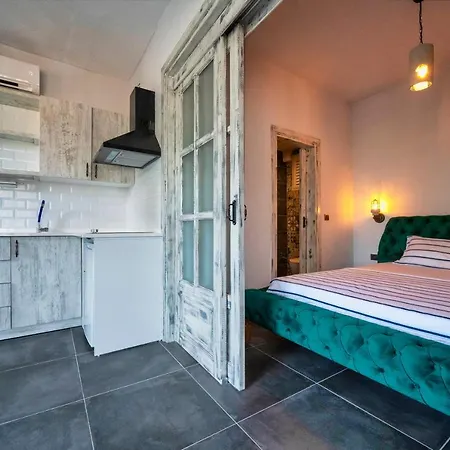 Only Blue Mansion 1 فندق مبيت وإفطار *
